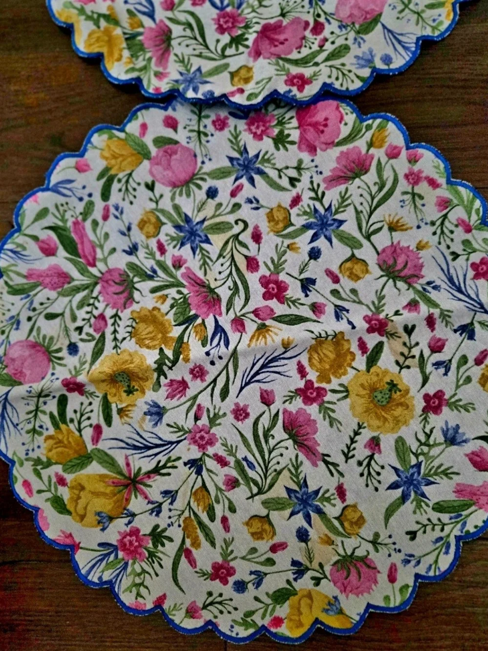 Set Of 8 Vintage Sofia Juliska Collection Placemats Scaloped Edge Reversible 16